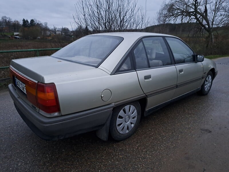 Фотография 8 - Opel Omega 1988 г Седан