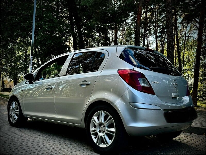 Фотография 7 - Opel Corsa D 2010 г