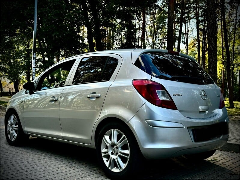 Фотография 11 - Opel Corsa D 2010 г