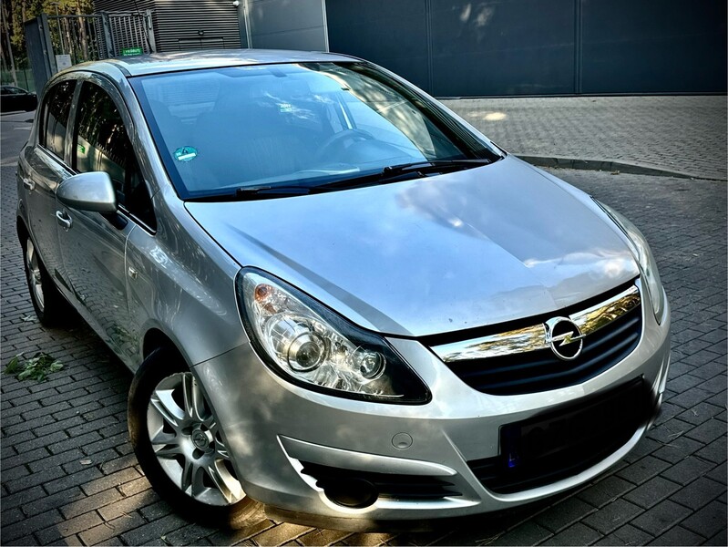 Фотография 8 - Opel Corsa D 2010 г