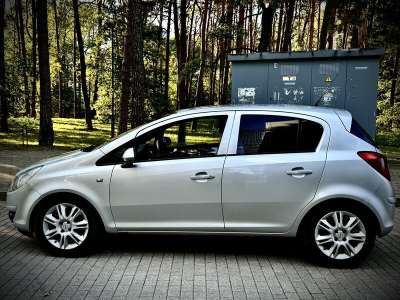 Фотография 21 - Opel Corsa D 2010 г