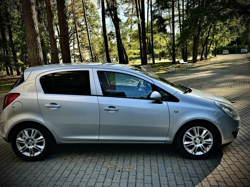 Фотография 26 - Opel Corsa D 2010 г