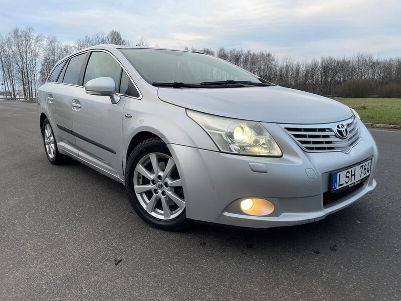 Nuotrauka 1 - Toyota Avensis III 2009 m