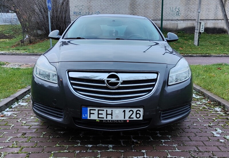 Фотография 1 - Opel Insignia 2010 г Седан