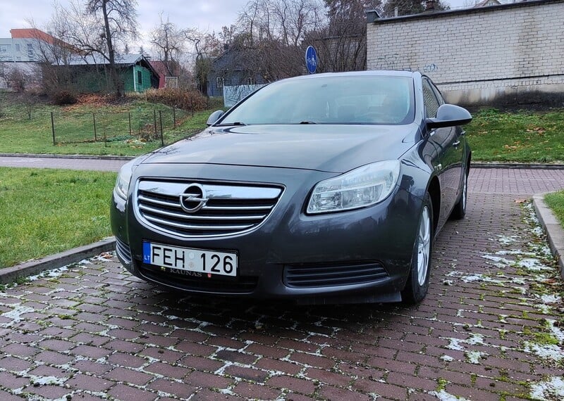 Фотография 2 - Opel Insignia 2010 г Седан