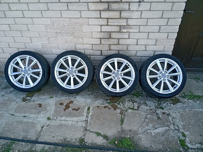 Photo 1 - Light alloy R18 rims