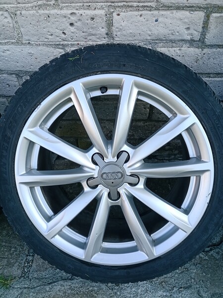 Photo 3 - Light alloy R18 rims