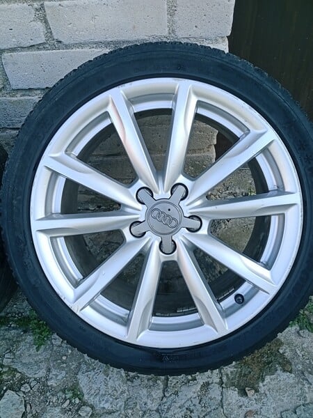 Photo 5 - Light alloy R18 rims