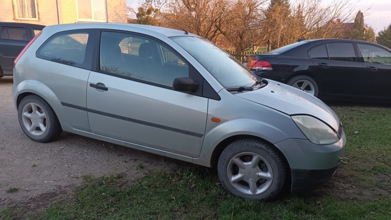 Photo 3 - Ford Fiesta VI 2004 y