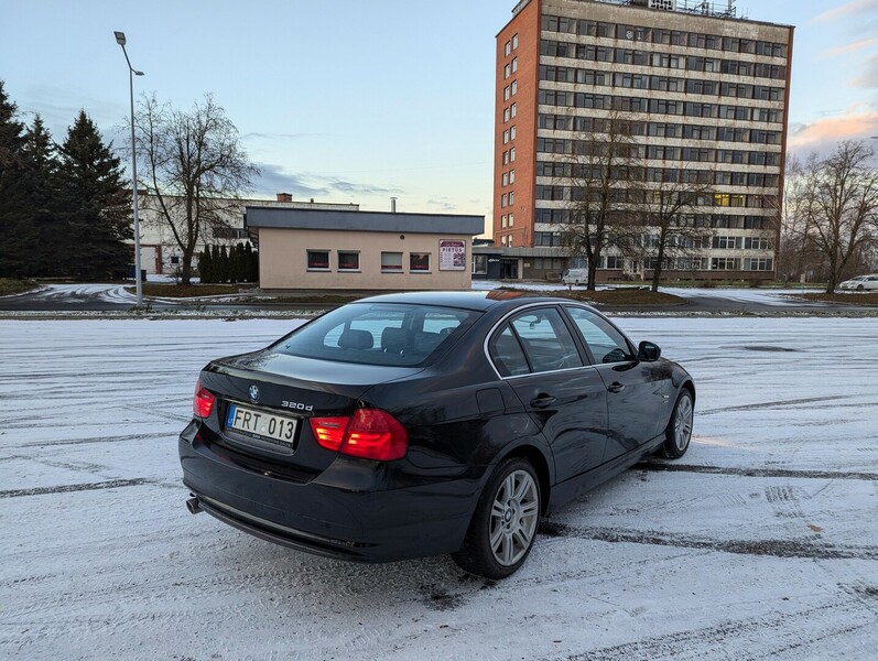 Photo 4 - Bmw 320 E90 2011 y