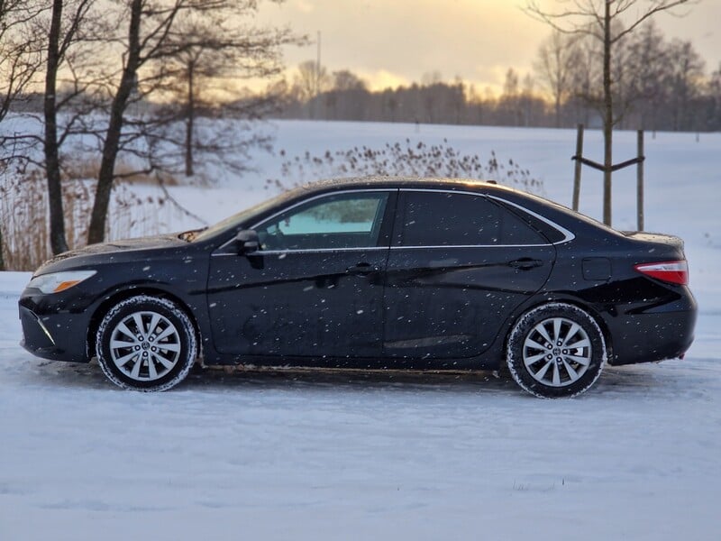 Photo 3 - Toyota Camry 2016 y Sedan