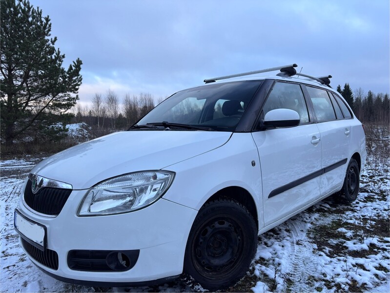 Photo 2 - Skoda Fabia TDI 2010 y