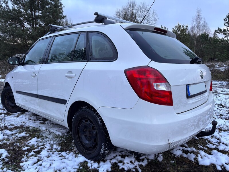 Photo 3 - Skoda Fabia TDI 2010 y