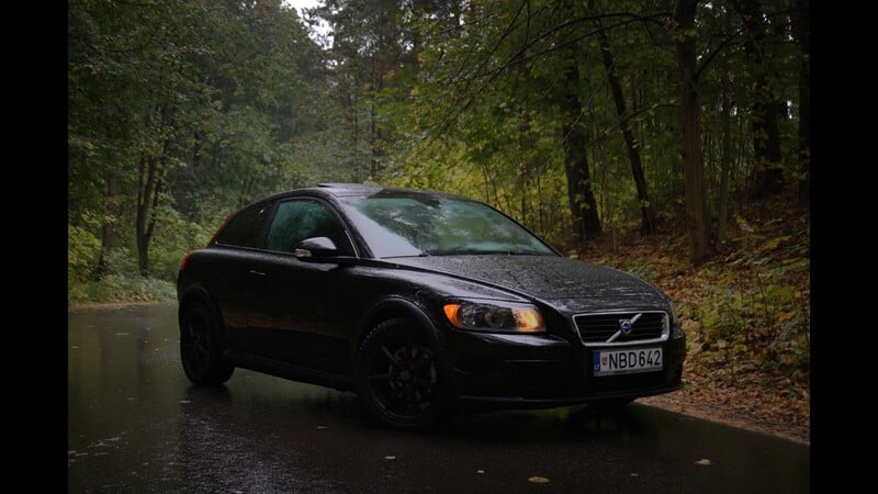 Фотография 1 - Volvo C30 2010 г Купе