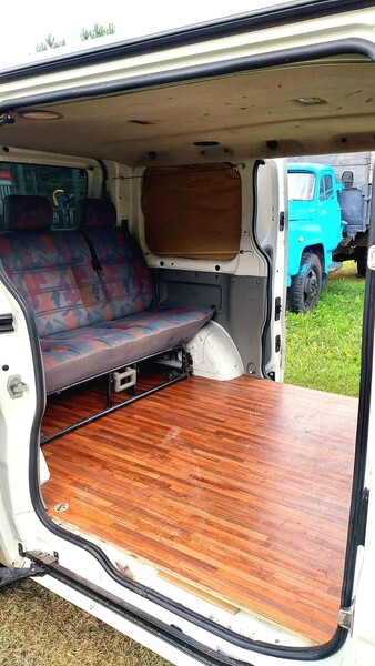 Photo 7 - Renault Trafic 2007 y Heavy minibus