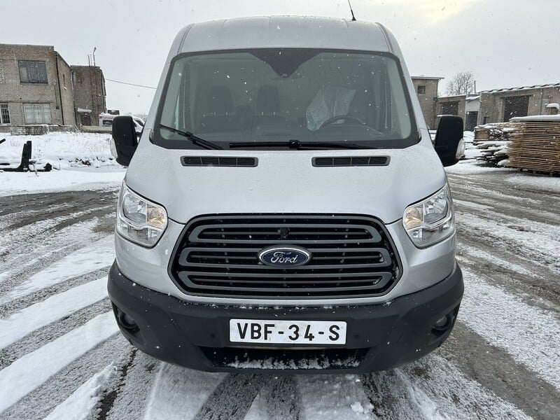 Photo 8 - Ford Transit 2019 y Heavy minibus