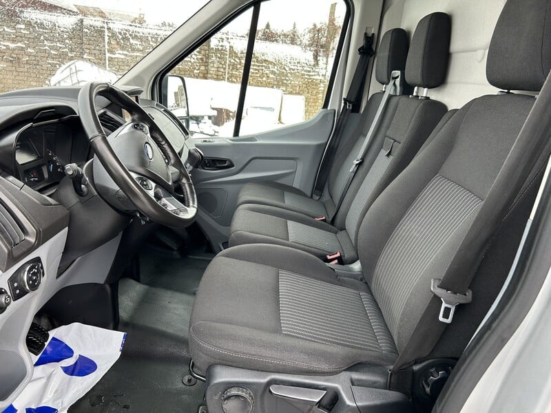 Photo 13 - Ford Transit 2019 y Heavy minibus