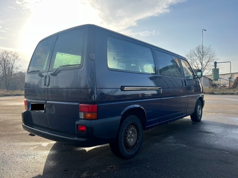 Photo 2 - Volkswagen Transporter 2002 y Minibus