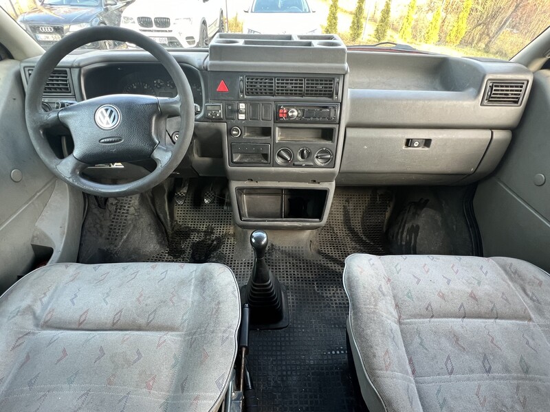 Photo 6 - Volkswagen Transporter 2002 y Minibus