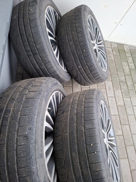 Фотография 3 - Pirelli F10,G30 R18 зимние шины для автомобилей