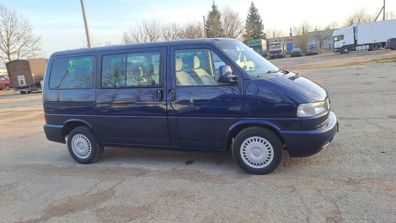 Photo 4 - Volkswagen Caravelle 2002 y Minibus