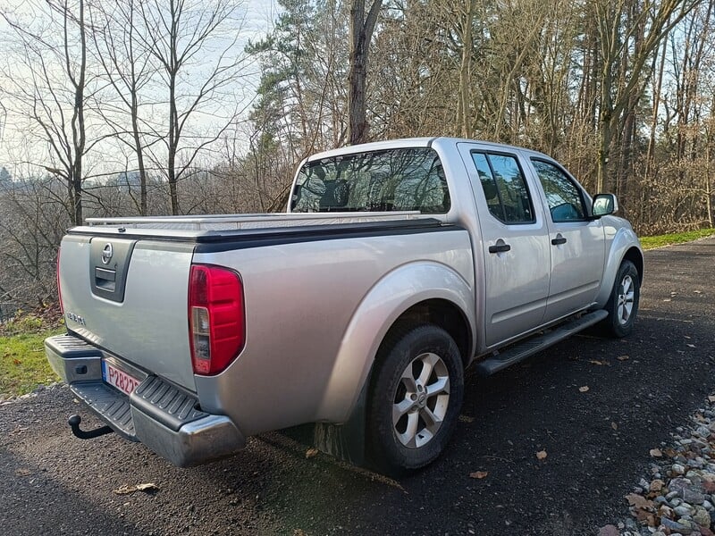 Photo 4 - Nissan Navara III 2.5 dci 2010 y