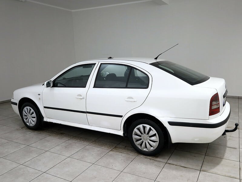 Photo 4 - Skoda Octavia 2003 y Hatchback