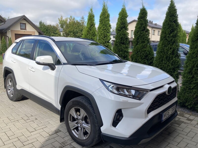 Фотография 1 - Toyota RAV4 V 2022 г