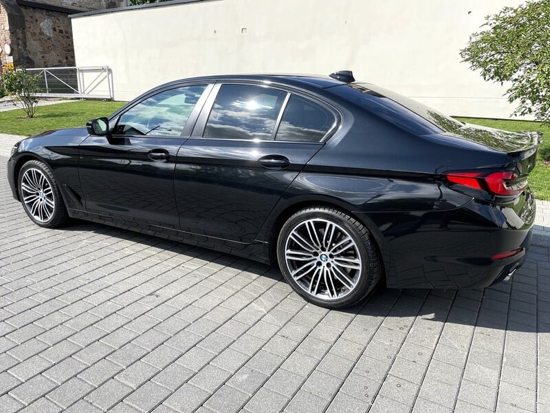 Photo 20 - Bmw 530 2017 y Sedan