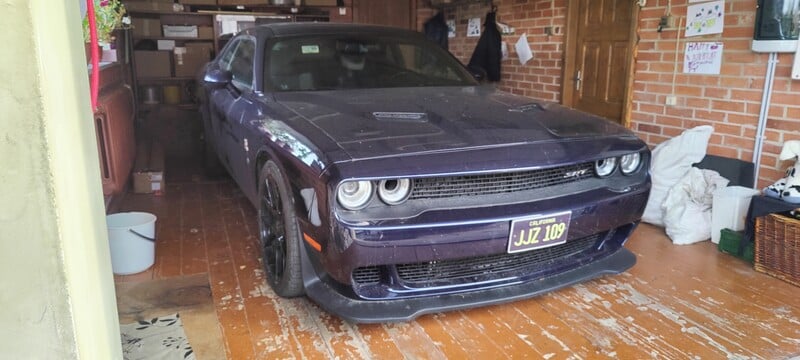 Photo 2 - Dodge Challenger 2016 y Coupe