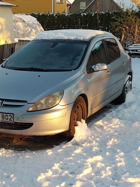 Photo 1 - Peugeot 307 2002 y Hatchback