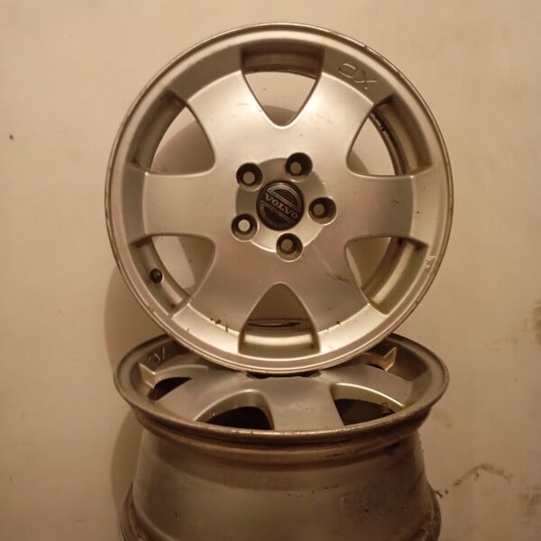 Photo 1 - Volvo V70 XC70  XC70 light alloy R16 rims