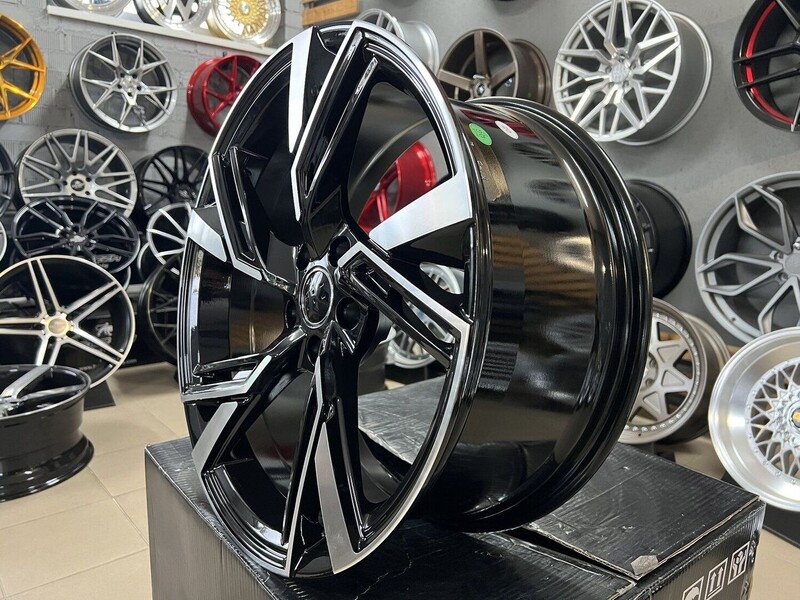 Фотография 3 - Autowheels Audi RS6 Trapeze Style A6 A7 литые R20 диски