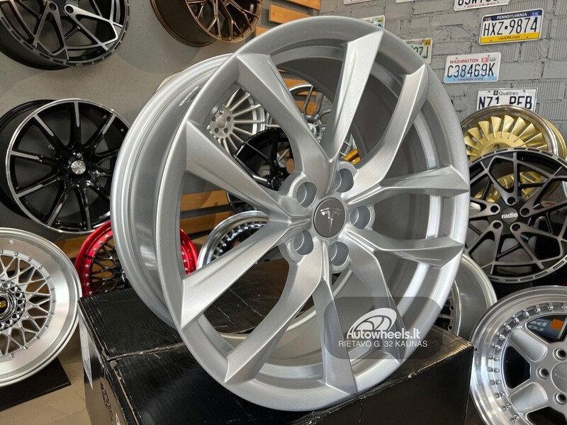 Nuotrauka 2 - Autowheels Tesla Model 3 5552 style lengvojo lydinio R19 ratlankiai