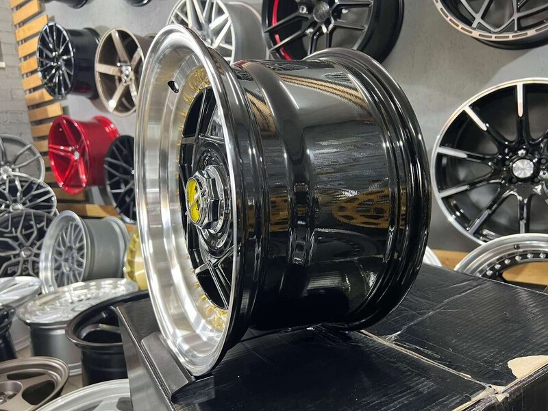 Photo 5 - Autowheels Ferrari Billet VW Audi Black light alloy R15 rims