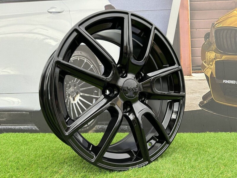 Photo 1 - Autowheels Jeep, Dodge, Chrysler 4x4 light alloy R18 rims