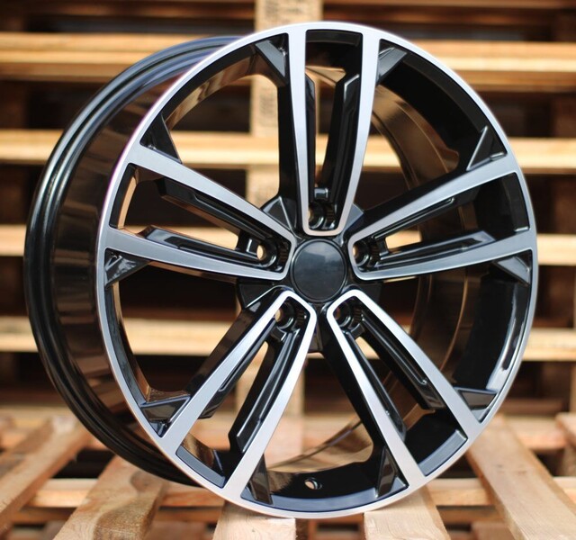 Photo 1 - Autowheels VW Seville Style Golf, Passat light alloy R18 rims