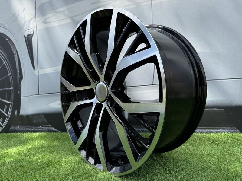 Photo 3 - Autowheels VW Sandiego Style Golf, Passat light alloy R17 rims