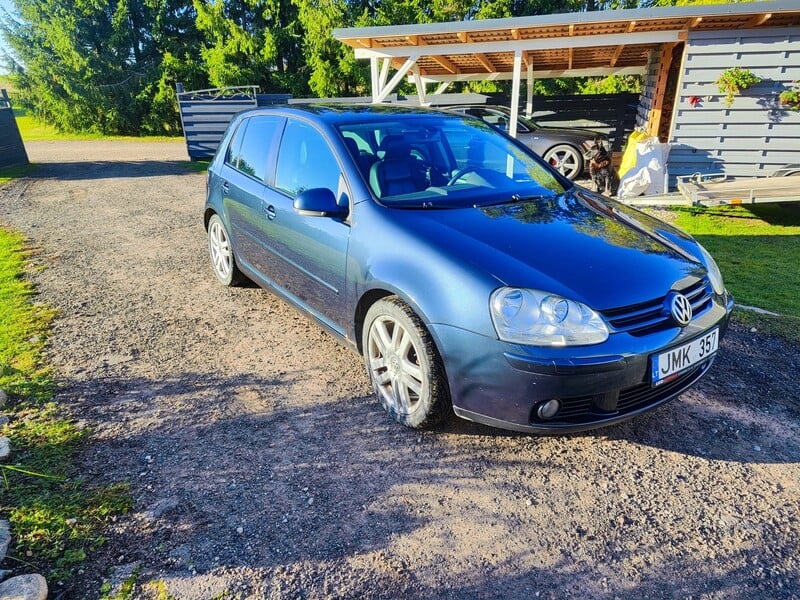 Photo 6 - Volkswagen Golf 2005 y Hatchback