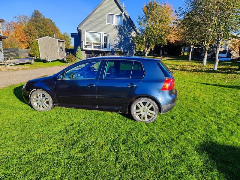 Photo 4 - Volkswagen Golf 2005 y Hatchback