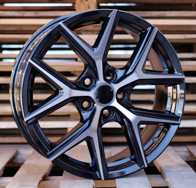 Фотография 1 - Autowheels Toyota 5 Y Spoke Style Avalon литые R18 диски