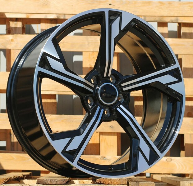 Nuotrauka 1 - Autowheels Audi 5 Spoke Style A4, A6, A8 lengvojo lydinio R17 ratlankiai