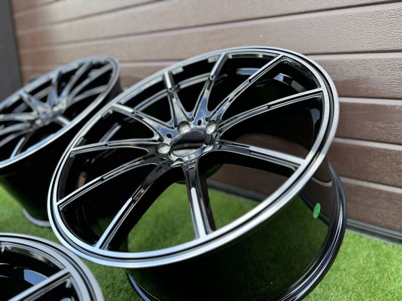 Photo 8 - Autowheels Mercedes CLS,E, Brabus defekt light alloy R20 rims