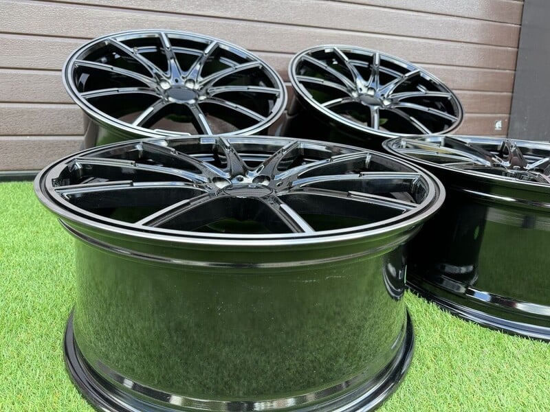 Photo 11 - Autowheels Mercedes CLS,E, Brabus defekt light alloy R20 rims