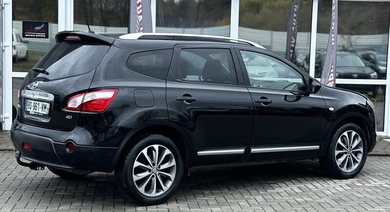 Photo 8 - Nissan Qashqai+2 2011 y Off-road / Crossover