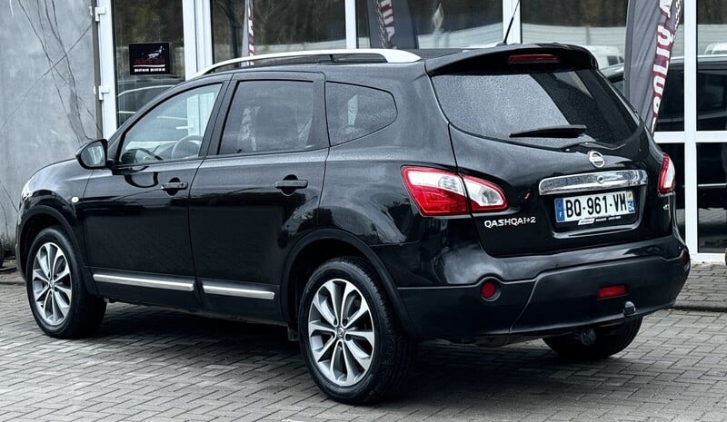 Photo 11 - Nissan Qashqai+2 2011 y Off-road / Crossover