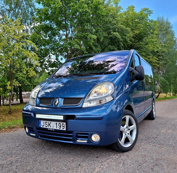 Photo 1 - Renault Trafic GENERATION 2006 y