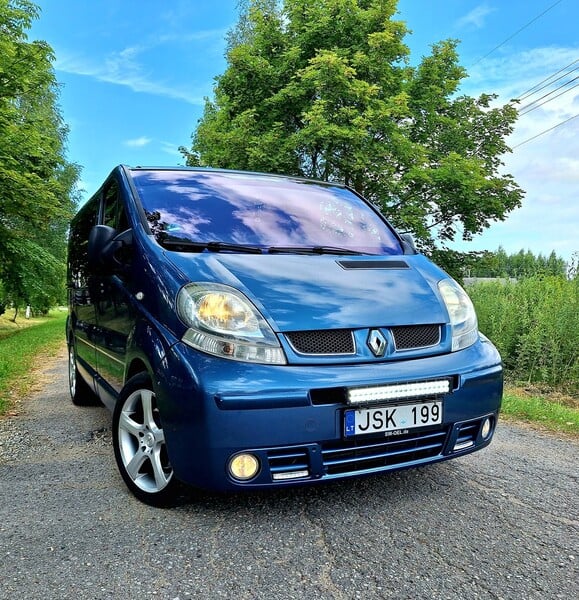 Photo 3 - Renault Trafic GENERATION 2006 y