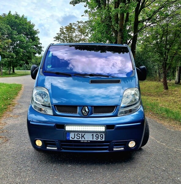 Photo 5 - Renault Trafic GENERATION 2006 y