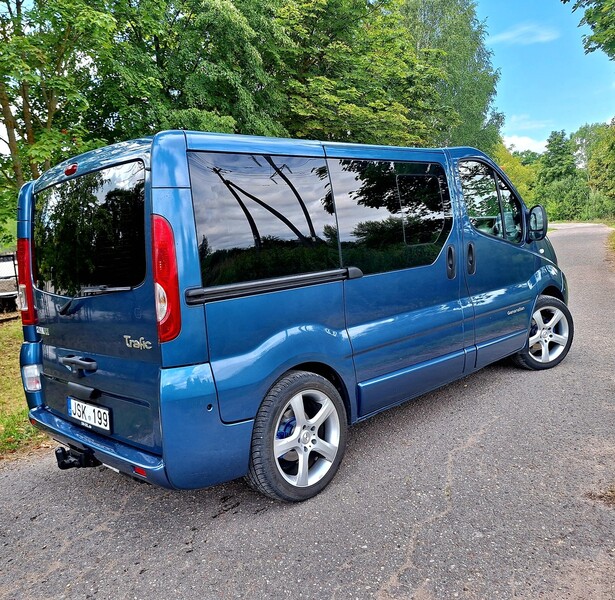 Photo 10 - Renault Trafic GENERATION 2006 y